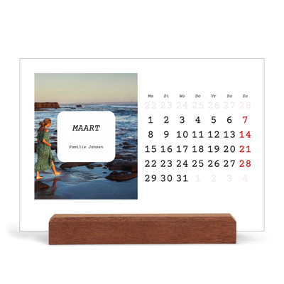 Bureaukalender met houten standaard  — Het hele verhaal [Maart]