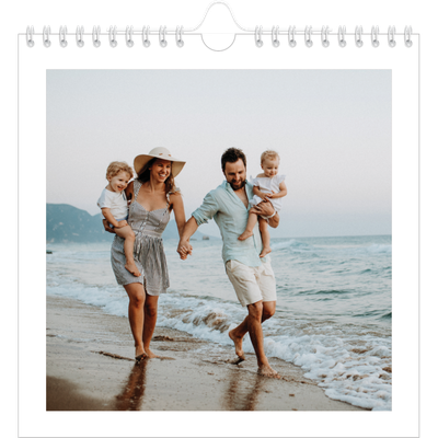 __breadcrumb.calendar_birthday_square.name — Schuingedrukte letters [omslag]