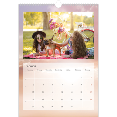 A3 Jaarkalenders — Wolkenachtergrond [Februari]