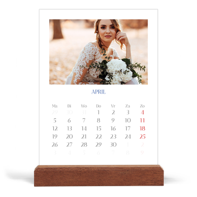 Bureaukalender met houten standaard  — Kobalt klassieker [April]