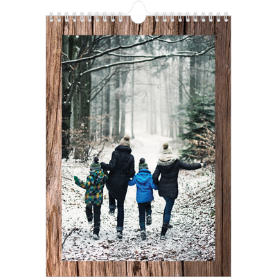 Verjaardagskalenders A4 — Houtpatroon [omslag]