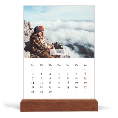 Bureaukalender met houten standaard  — Klassieke kalender [April]