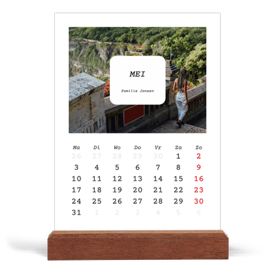Bureaukalender met houten standaard  — Het hele verhaal [omslag]