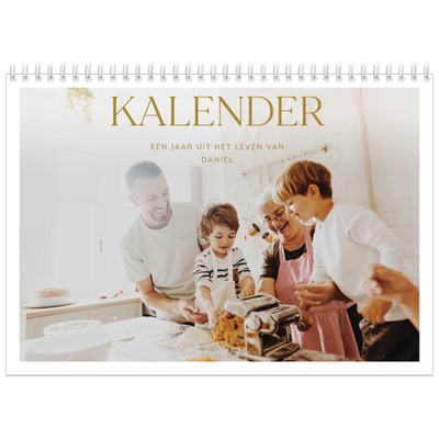 Fotokalender A4 Dubbel (30 x 40 cm) — Gouden tekst groot [omslag]