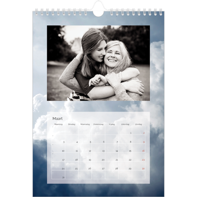 Fotokalender A4 (20 x 30 cm) — Wolkenachtergrond [Maart]