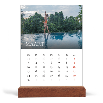 Bureaukalender met houten standaard  — Eenvoudige letters [Maart]