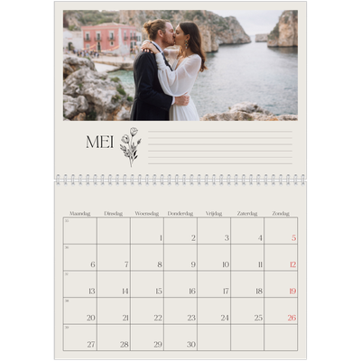 Fotokalender A4 Dubbel (30 x 40 cm) — Initialen in bloei [Mei]