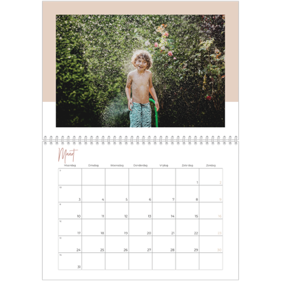 Fotokalender A4 Dubbel (30 x 40 cm) — Aardse frames [Maart]