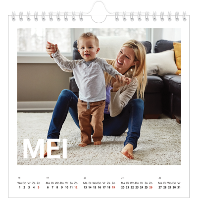 Jaarkalenders vierkant — Grote maandaanduiding [omslag]