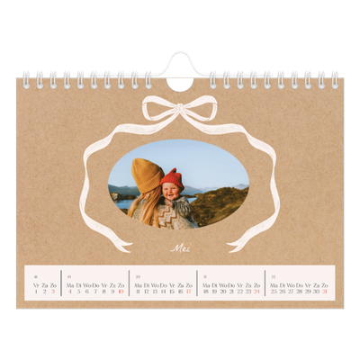 Fotokalender A5 — Kraft en strik [omslag]